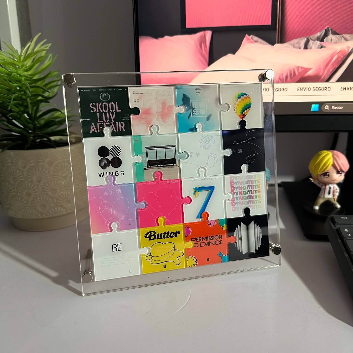 Custom Acrylic Puzzle Display  – Desk Setup Home Office Bewertung und Preis